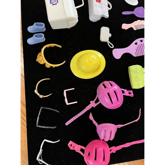 Barbie Accessories Miscellaneous - Picture 4 of 4